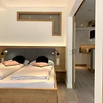 La Fleur Hotel 4*
