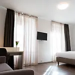 La Fleur Hotel